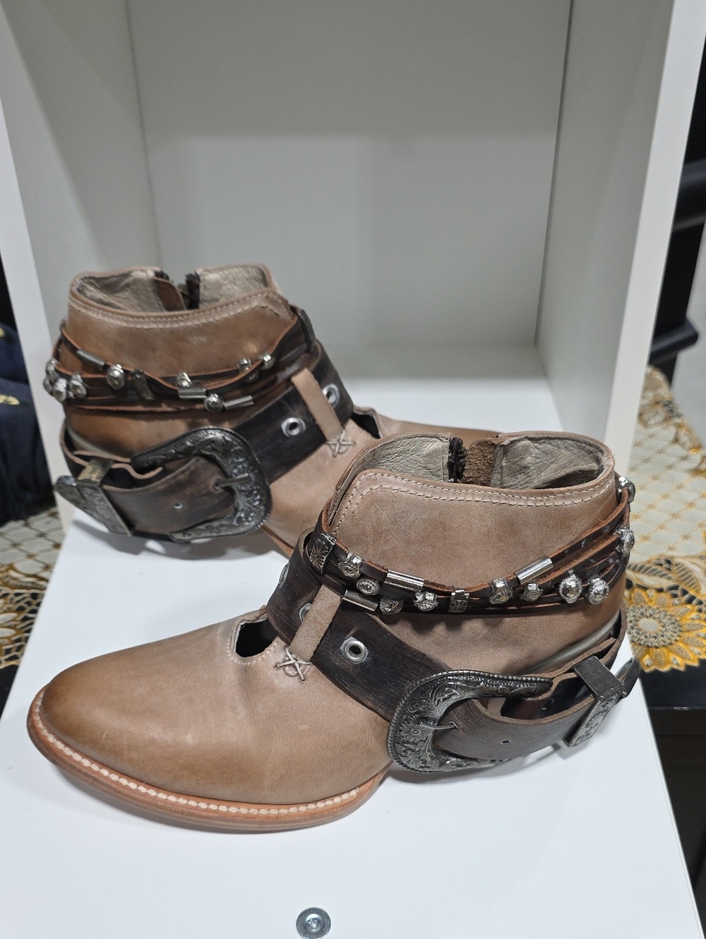 NEW! Freebird by Steven Tan & Brown Studded Leather Ankle Booties Western Size 8